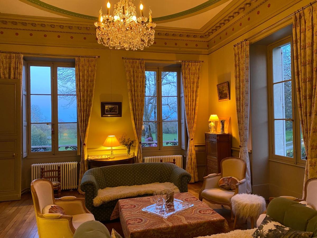 B&B Chateau De Preuil Vallenay 外观 照片