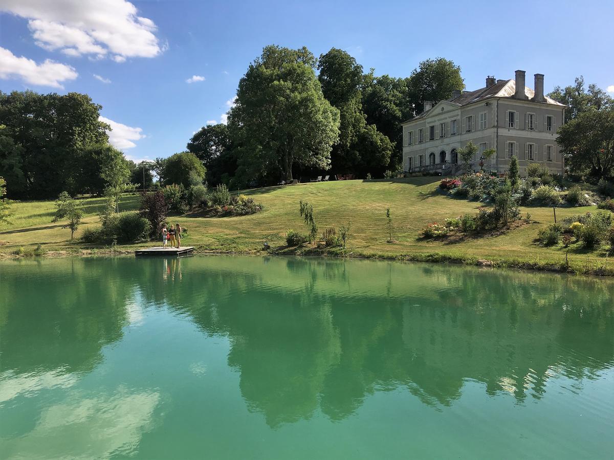 B&B Chateau De Preuil Vallenay 外观 照片